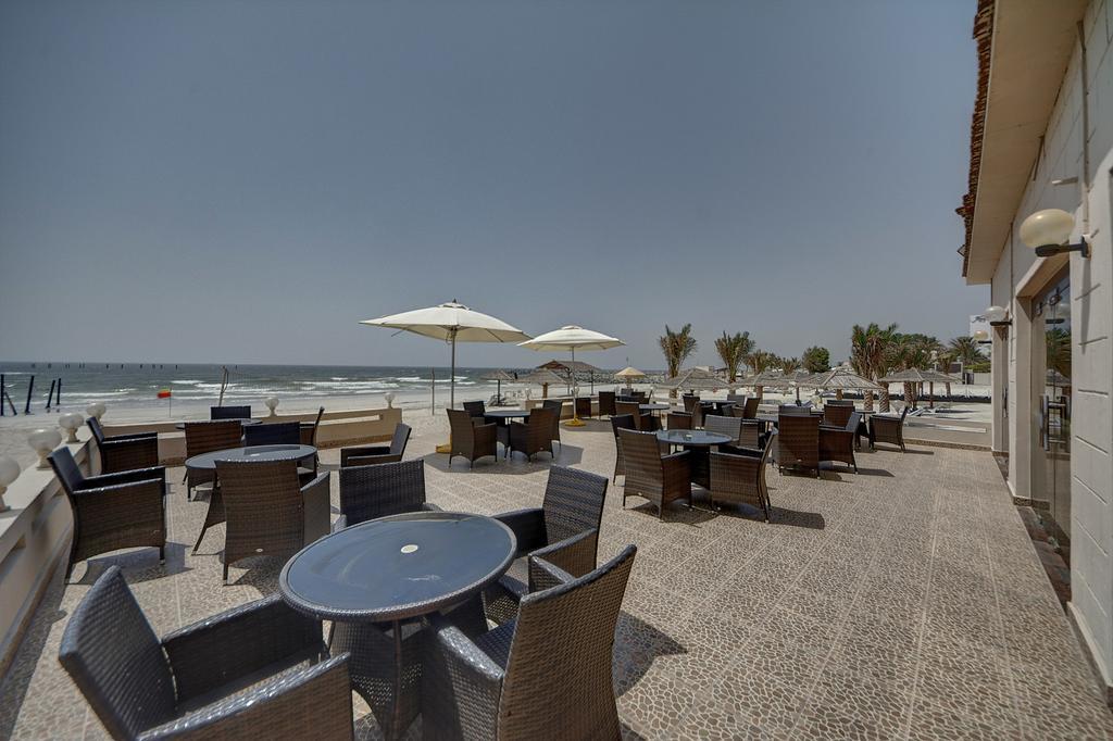 Ajman Beach Hotel Exterior photo